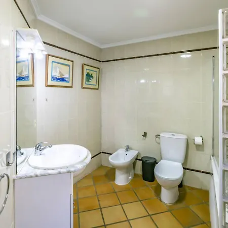 Primera Linea De Playa, Bahia Azul 42-b