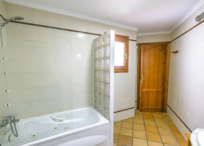 Primera Linea De Playa, Bahia Azul 42-b * Денія